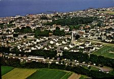 POSTAL MODERNA Lucas en la opinion del mar en el 1r plan caravanning