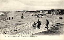 VINTAGE POSTCARD Asnelles the Beautiful Beach On the Beach