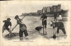 CPA Asnelles Peche a la Crevette Femmes