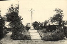 VINTAGE POSTCARD Asnelles the martyrdom