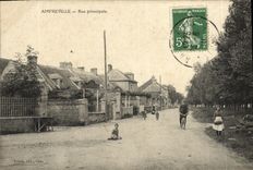 VINTAGE POSTCARD Amfreville Main street