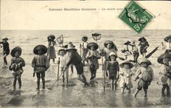 VINTAGE POSTCARD School Marittime Colony the rising Tide Children with the sin