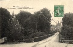 CPA Balleroy L entree du Chateau et l Eglise