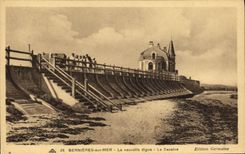 VINTAGE POSTCARD Bernieres on Sea the Dam Cassine