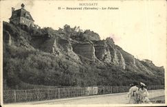 VINTAGE POSTCARD Beuzeval Cliffs