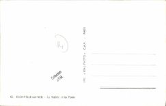 CPM Blonville sur Mer La Mairie et la Poste Grand Cafe de Blonville