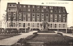 VINTAGE POSTCARD Blonville the Large Hotel