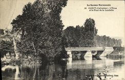 CPA La Suisse Normande Clecy L Orne et le Pont de la Landelle