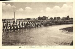 VINTAGE POSTCARD Courseulles On Sea the Channel of the Port