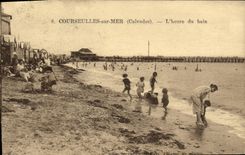 VINTAGE POSTCARD Courseulles On Sea L Hour of the Bath the Beach