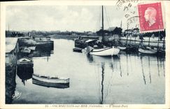 VINTAGE POSTCARD Courseulles On Sea L before port Boats