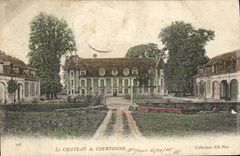 VINTAGE POSTCARD Courtonne the Castle