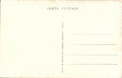 CPA Aux pieds de N D de La Delivrande