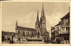 CPA La Delivrande La Basilique 