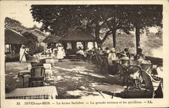 VINTAGE POSTCARD Divine on Sea the Sarlbot term large the terrasee and houses