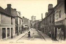 VINTAGE POSTCARD Divine Street of Lisieux