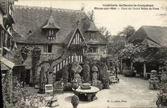 VINTAGE POSTCARD Divine William the Conqueror Fashionable country inn on Sea Court of the Large Relay of Station
