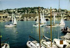 CPM Deauville Le Bassin des Yachts et le Coteau Bateaux