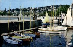 CPM Deauville Le Bassin des Yachts Bateaux