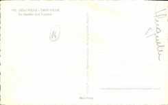 CPA Deauville Le Bassin des Yachts Bateaux