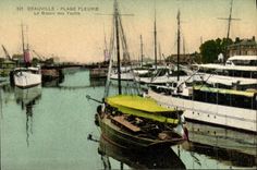 CPA Deauville Plage Fleurie Le Bassin des Yachts Bateaux