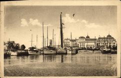VINTAGE POSTCARD Deauville Flowered Beach the Basin of the Yachts