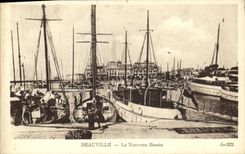 VINTAGE POSTCARD Deauville the New Basin Boats