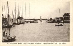 CPA Deauville Plage Fleurie Le Bassin des Yachts Bateaux