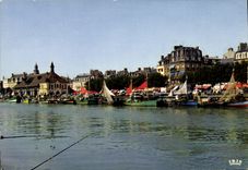 MODERN CARD Deauville Fishing Vessels and the Fish shop Boats