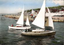 MODERN CARD Deauville the Sailing ships Boats
