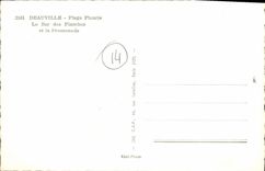 CPM Deauville Plage Fleurie Le Bar des Planches et la promenade