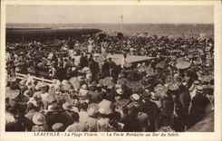 MODERN CARD Deauville Flowered Beach fashionable crowd with the bar of the sun