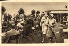 CPM Deauville Plage Fleurie Le Bar du Soleil 