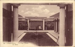 VINTAGE POSTCARD Deauville Beach Flowered Les Bains