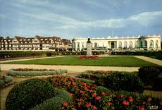 CPM Deauville Le Casino et le Normandy Hotel