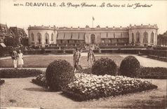 CPA Deauville Le Casino et les jardins