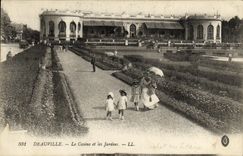 CPA Deauville Le Casino et les Jardins