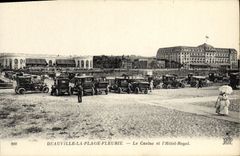 CPA Deauville La Plage Fleurie Le Casino et l Hotel Royal automobiles