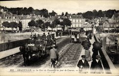 VINTAGE POSTCARD Deauville the Bridge Deauville one day of races Hippisme Horses