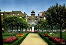 MODERN CARD Flowered Deauville Beach of L Normandy Hotel