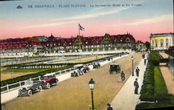 CPA Deauville Le Casino et Normandy Hotel et les tennis