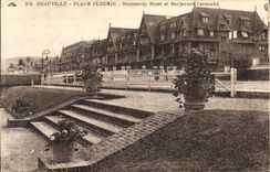 CPA Deauville Plage Fleurie Normandy Hotel et boulevard Cornuche