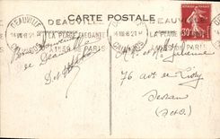 El hotel de Deauville Normandia de la POSTAL de la VENDIMIA florecio la playa Normandia y el tenis