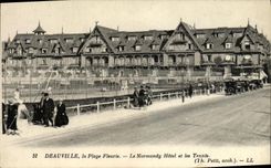 CPA Deauville La Plage Fleurie Normandy Hotel et les tennis