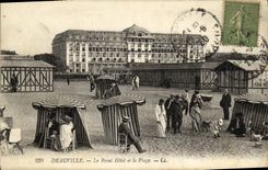 CPA Deauville Le Royal Hotel et la Plage