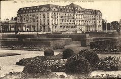 CPA Deauville Plage Fleurie Les Jardins Le Royal Hotel