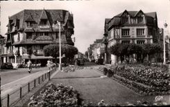 CPA Deauville La Plage Fleurie Place Morny