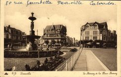 CPA Deauville Le Morny et la Place Morny 