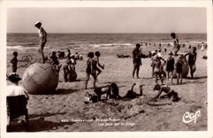 CPM Deauville Plage Fleurie Les jeux sur la plage