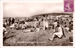 Pasillo de danza de Deauville de la POSTAL de la VENDIMIA en la playa